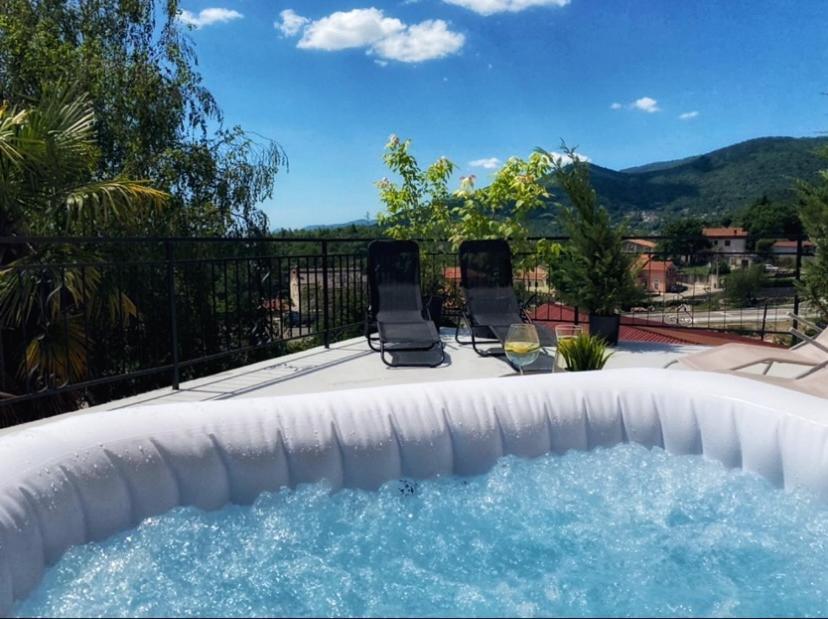 Zogar Apartment Матули Екстериор снимка